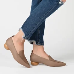 Journee Collection Womens Maggs Loafer Pointed Toe Slip On Flats 21 Journee Collection Womens Maggs Loafer Pointed Toe Slip On Flats -Journee Collection GUEST 69855655 3b21 4fea bddd d7f4f61c36ee