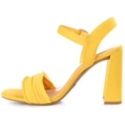 Journee Collection Womens Skiler Tru Comfort Foam Open Square Toe Block Heel Sandals Yellow 6.5