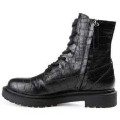 Journee Collection Womens Chandlerr Tru Comfort Foam Inside Zip Block Heel Booties